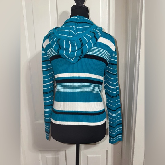 NWT Women’s juniors global ID XL shirt, Striped Teal and White Women's Sweater - Picture 3 of 7